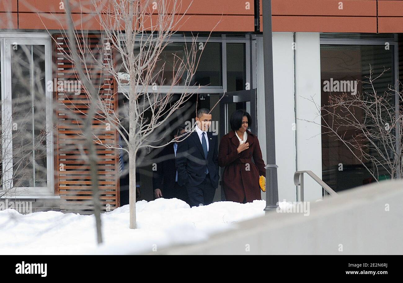 LE président AMÉRICAIN Barack Obama et la première dame Michelle Obama quittent le campus Bethesda de l'école des amis de Sidwell après avoir assisté à une réunion parents-enseignants pour leur fille Sasha, à Bethesda, Maryland, Etats-Unis, le 17 février 2010. Photo par Olivier Douliery/ABACAPRESS.COM Banque D'Images