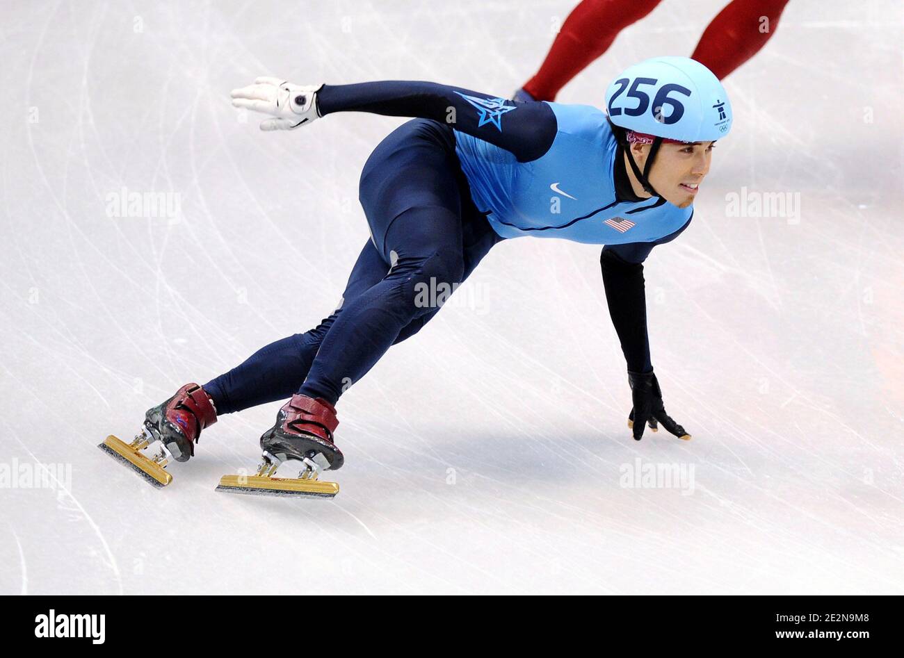 Le médaillé de bronze Apolo Anton Ohno des États-Unis participe à la finale 1000m de Short Track Speed Skating Men lors des Jeux olympiques d'hiver de 2010 à Vancouver au Pacific Coliseum le 20 février 2010 à Vancouver, Canada. Photo de Gouhier-Hahn-Nebinger/ABACAPRESS.COM Banque D'Images