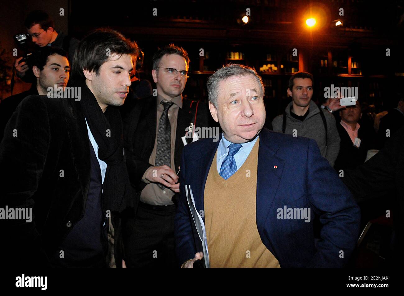 Jean Todt, président de la FIA, lors d'une conférence de presse pour annoncer le lancement du Championnat du monde de la FIA GT1 au Club automobile de France à Paris, France, le 1er mars 2010. Photo de Thierry Plessis/ABACAPRESS.COM Banque D'Images