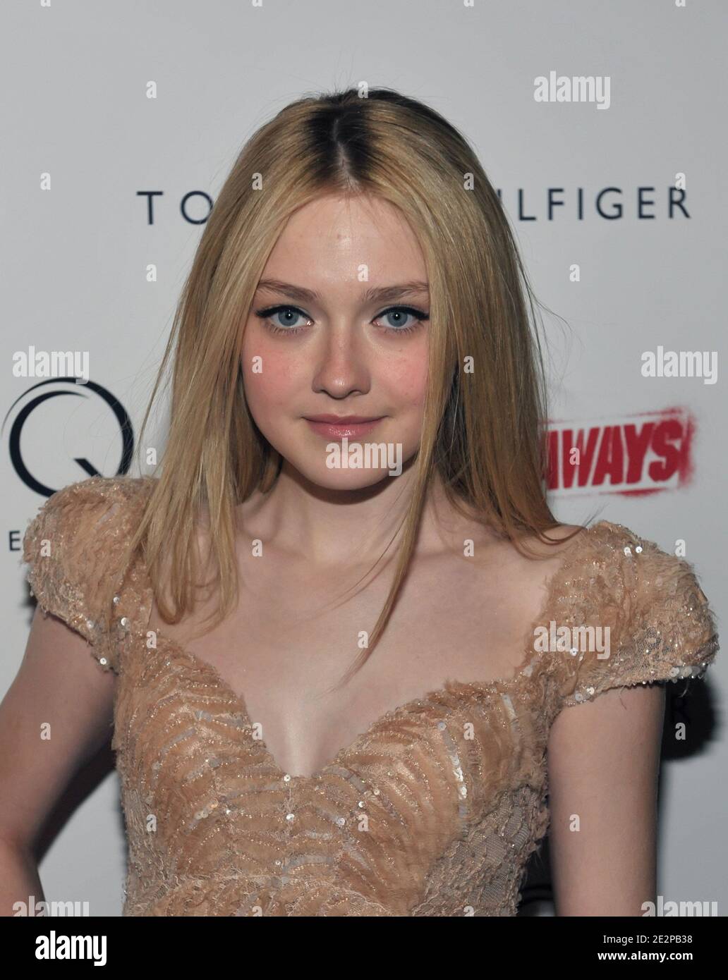 Dakota Fanning arrive pour la première de « The Runaways » à New York City, NY, États-Unis le 17 mars 2010. Photo de Slaven Vlasic/ABACAPRESS.COM Banque D'Images