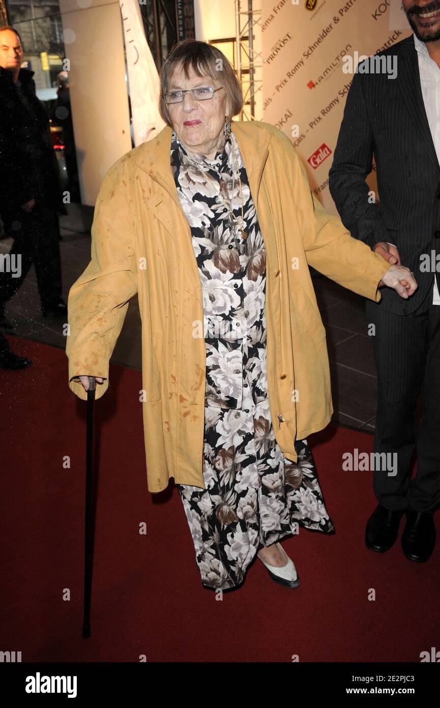 Mado Maurin pose à l'Hôtel Renaissance de Paris, France, le 29 mars 2010. Marie-Josee Croze et Tahar Rahim ont reçu les prix « Romy Schneider 2010 » et « Patrick Dewaere 2010 ». Photo de Nicolas Briquet/ABACAPRESS.COM Banque D'Images