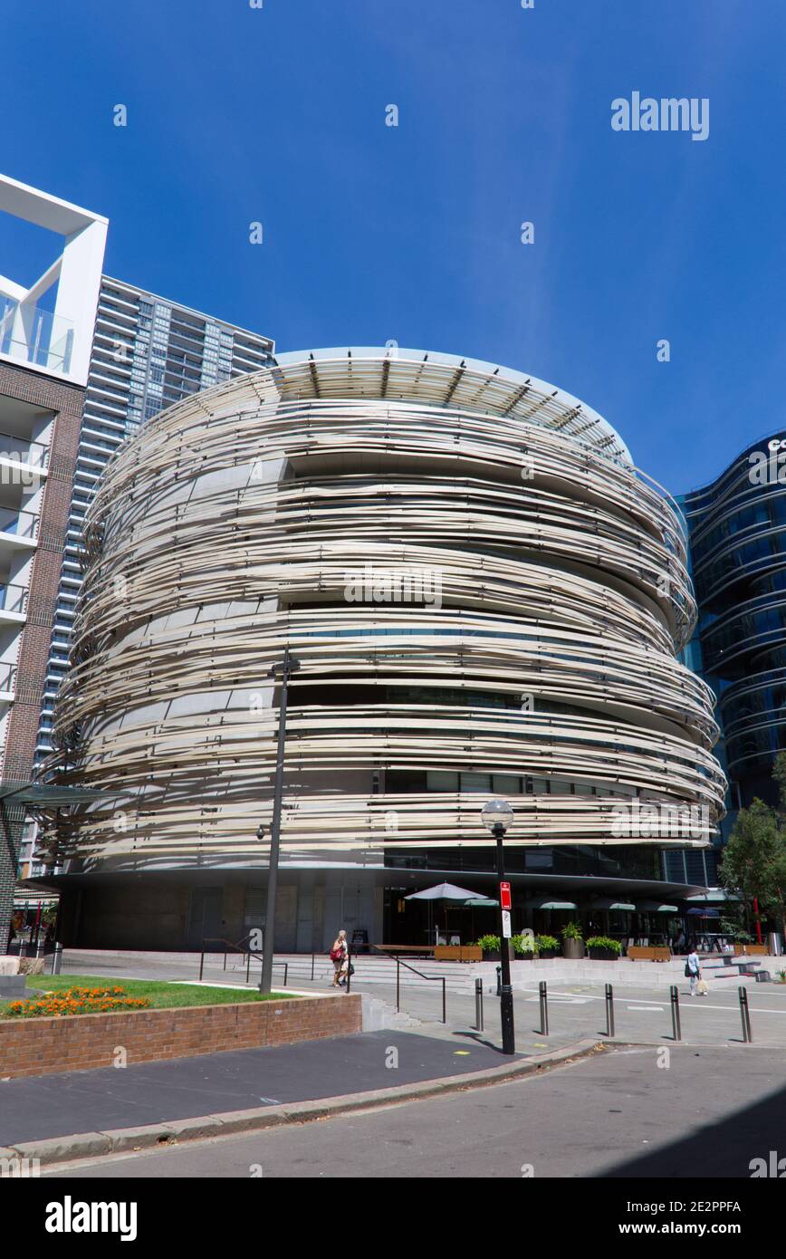 Le bâtiment de six étages appelé The Exchange a été conçu par Entreprise d'architecture renommée mondiale, Kengo Kuma Architects Darling Square Sydney Aust Banque D'Images