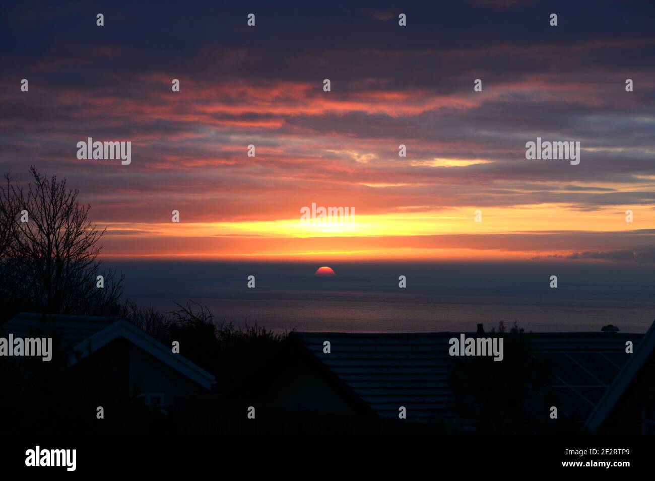 Lever du soleil sur la mer Banque D'Images