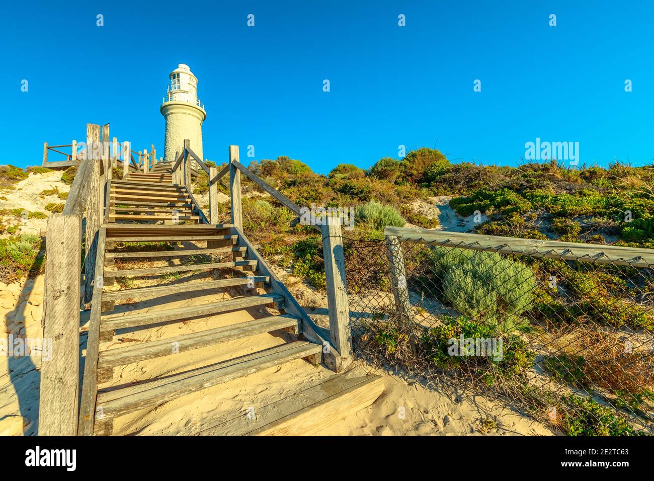 Escaliers menant au phare de Bathurst, sur la côte nord de l'île Rottnest, près de Perth, en Australie occidentale. Banque D'Images