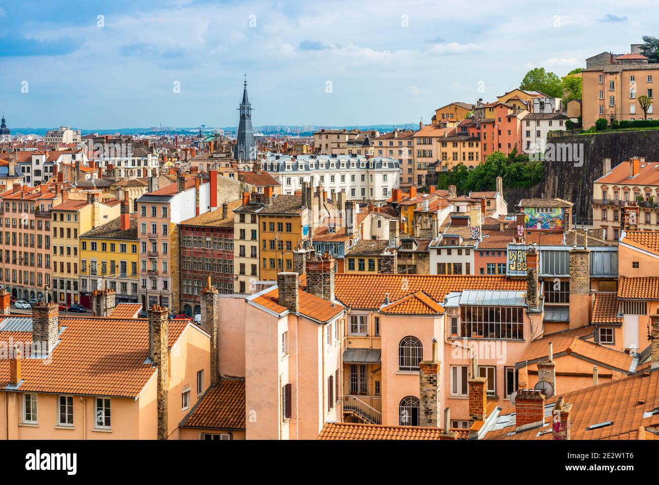 Vue panoramique sur la ville de Lyon depuis le quartier de la Croix Rousse, Rhône, France Banque D'Images