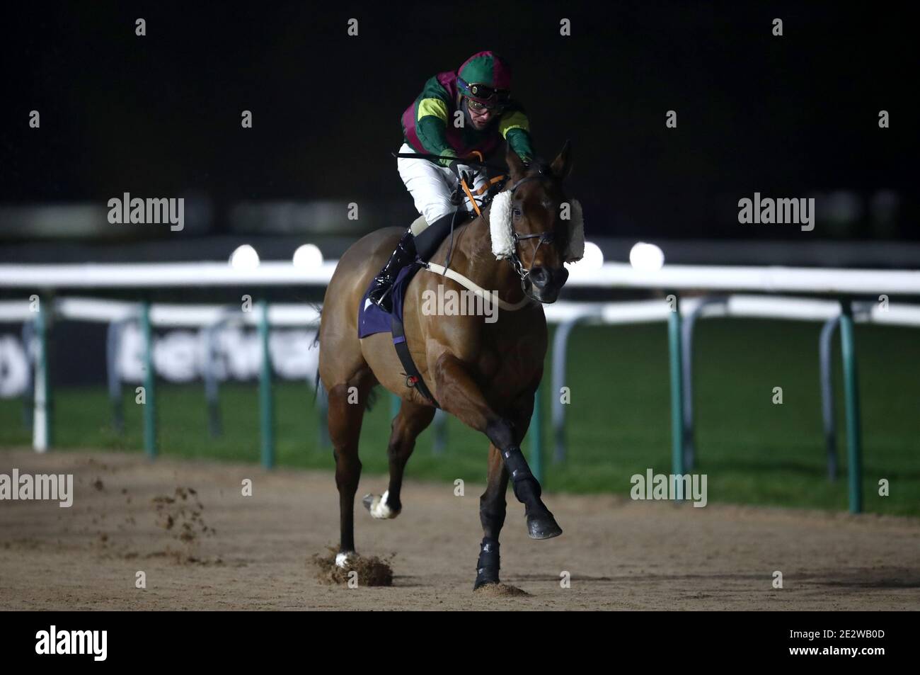 Jazz Legend, une légende de Kieran O'Neill, remporte l'attention que vous vous êtes fait au Betway handicap, à l'hippodrome de Southwell. Banque D'Images