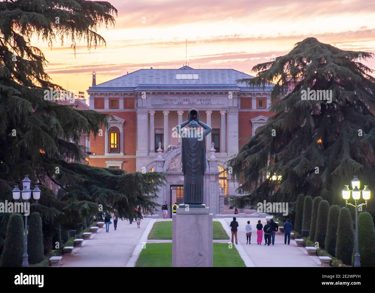 Photo en début de soirée du Musée d'art du Prado à Madrid Espagne Banque D'Images