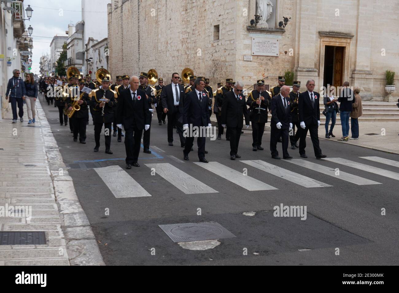 Martina Franca Apulia Italie novembre 2019 : UNE procession part dans les rues lors des cérémonies du 1er novembre à l'occasion de tous les Saïn Banque D'Images