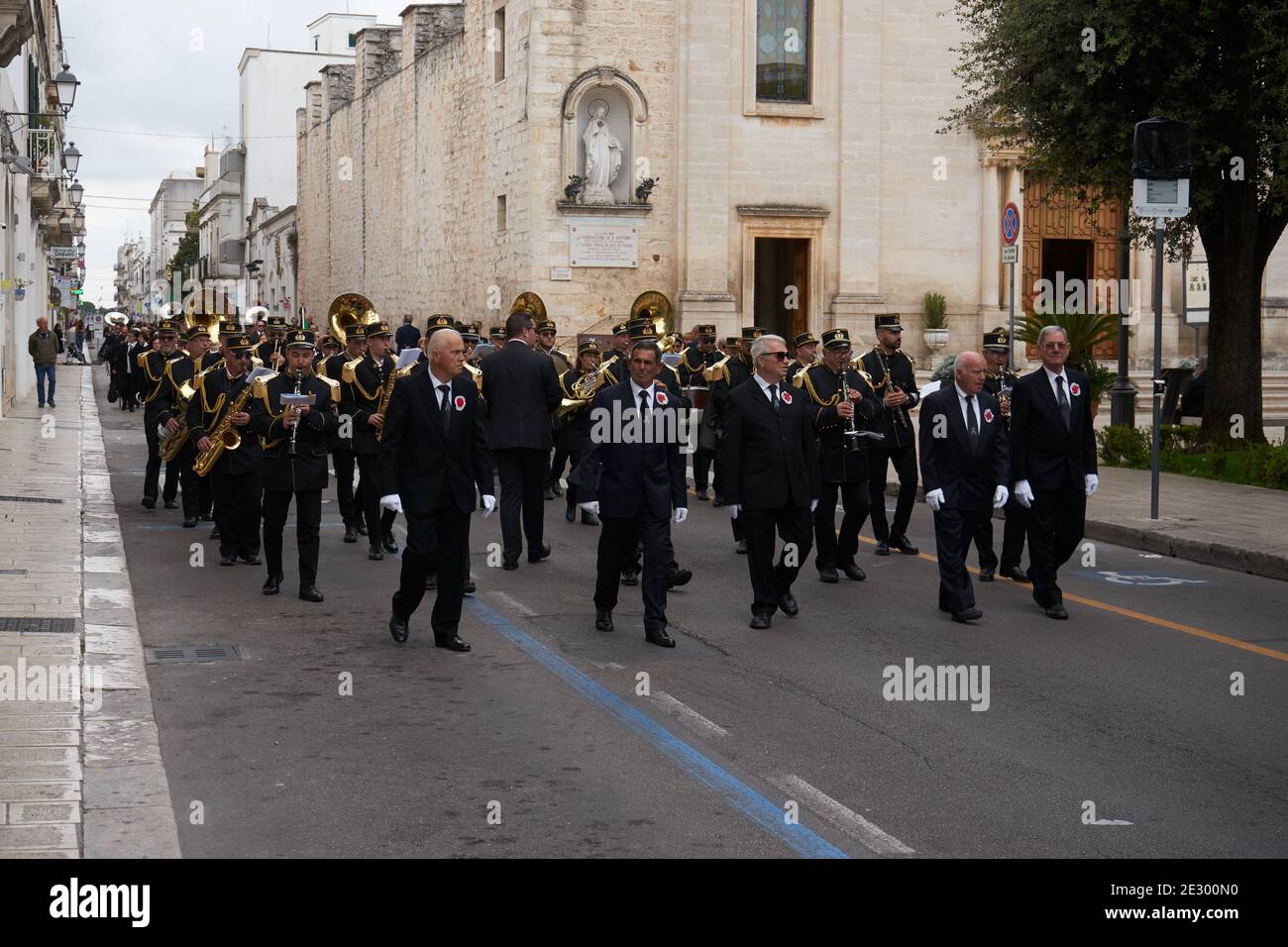 Martina Franca Apulia Italie novembre 2019 : UNE procession part dans les rues lors des cérémonies du 1er novembre à l'occasion de tous les Saïn Banque D'Images