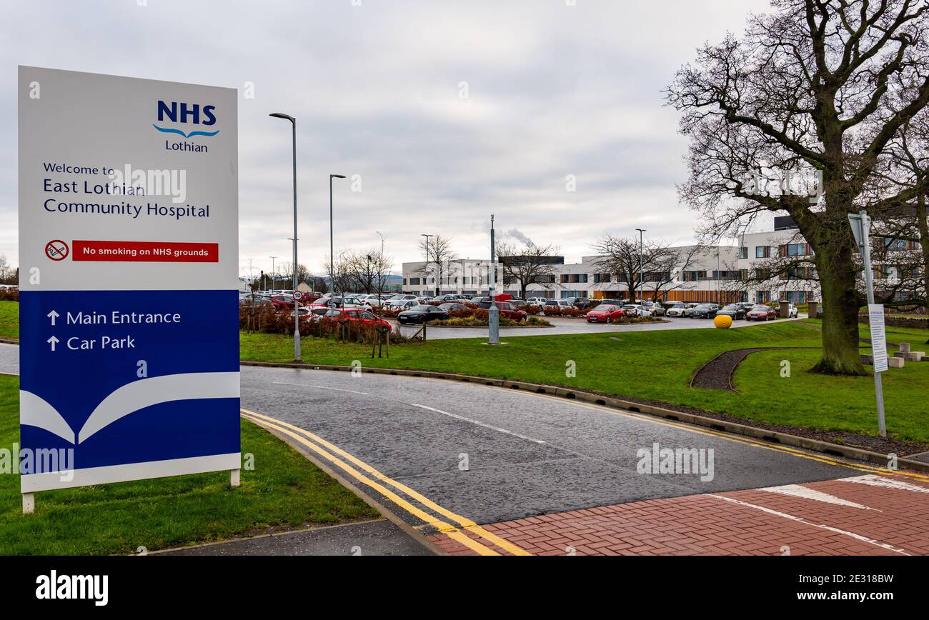 East Lothian Community Hospital, Haddington, Écosse, Royaume-Uni, qui est un centre de vaccination pour administrer le programme de vaccination contre le coronavirus Banque D'Images