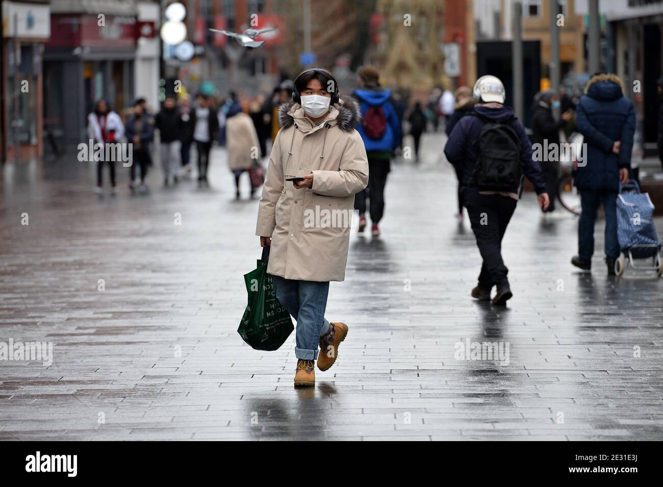 Leicester, Leicestershire, Royaume-Uni 16 janvier 2021. ROYAUME-UNI. Rues animées du centre-ville de Leicester pendant le troisième éclusage du coronavirus. Alex Hannam/Alamy Live News Banque D'Images