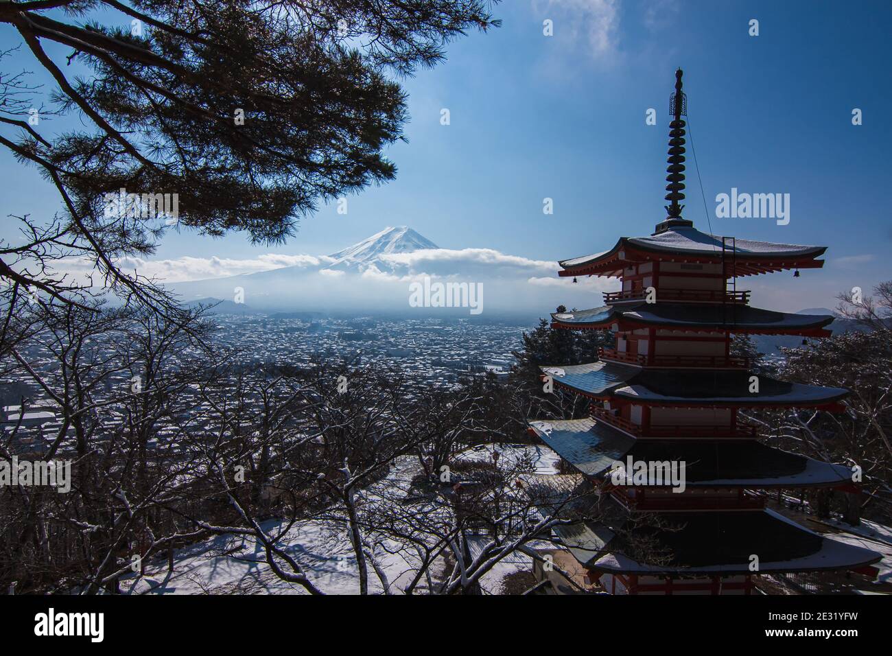 Mont Fuji et Pagode du parc Arakurayama Sengen Banque D'Images