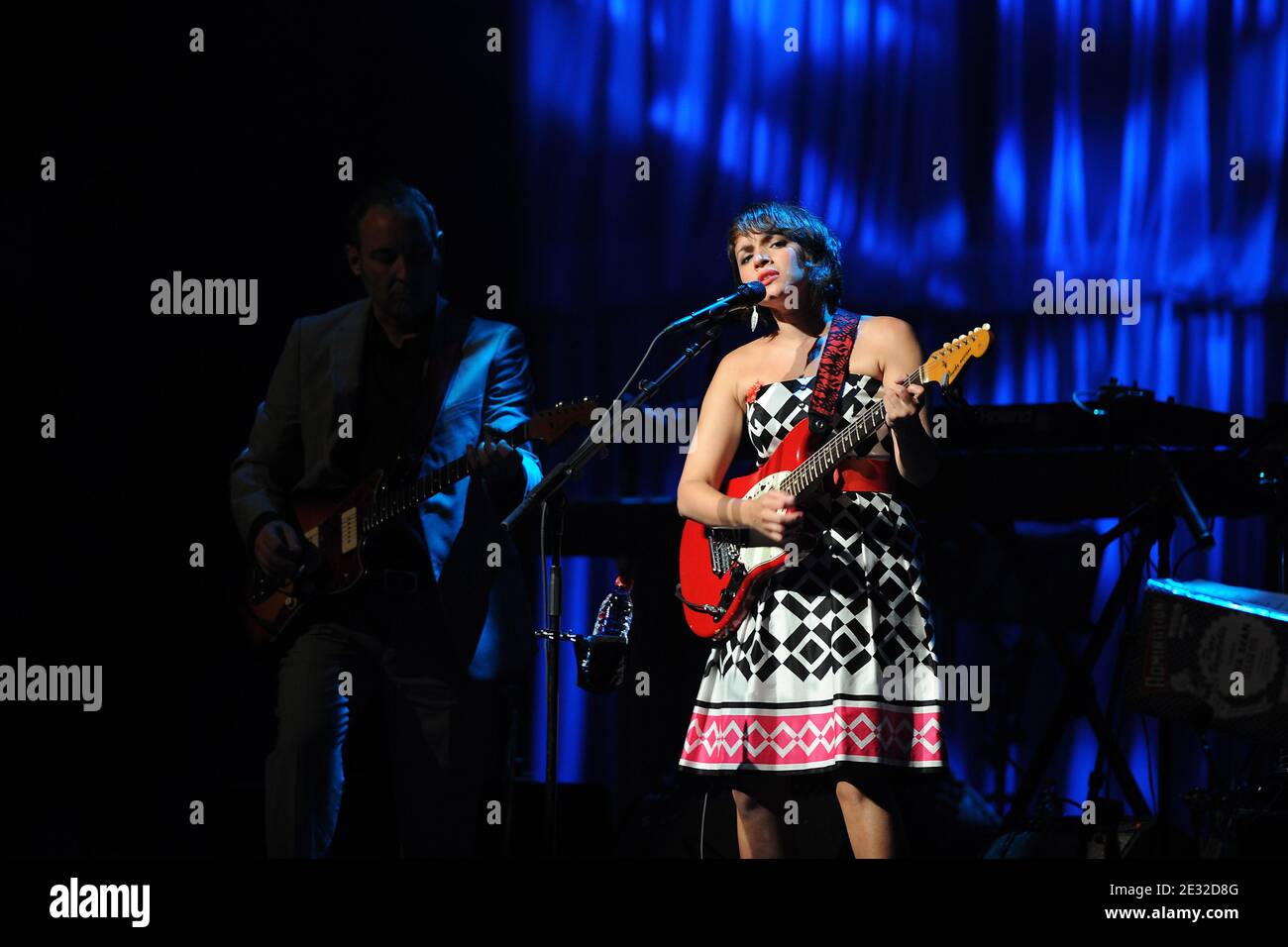 Norah Jones se présentant en direct pendant le Montreux Jazz Festival au Stravinski Auditorium de Montreux, Suisse, le 3 juillet 2010. Photo de Loona/ABACAPRESS.COM Banque D'Images