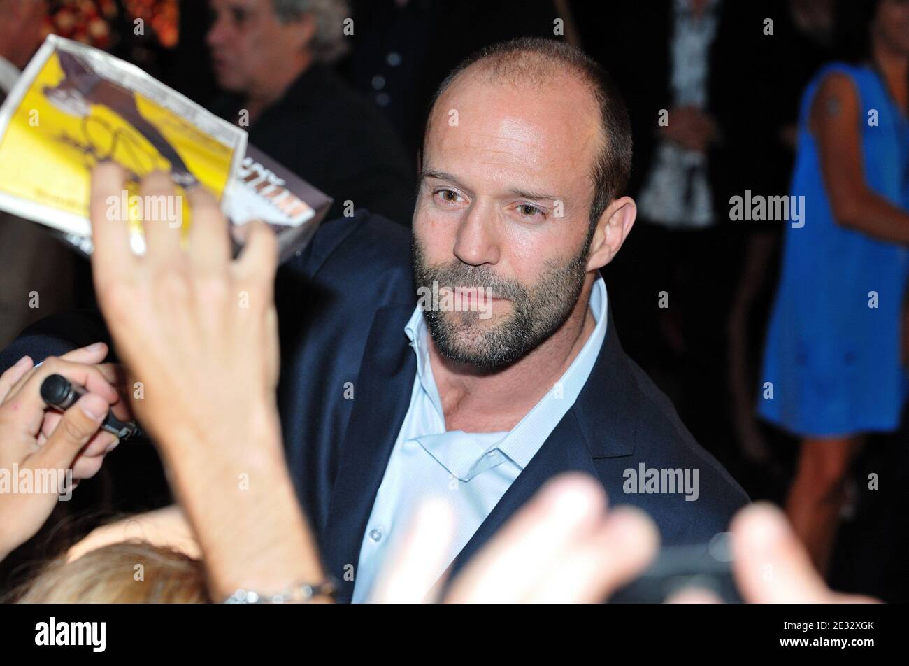Jason Statham arrive pour la première française de 'The Expendables