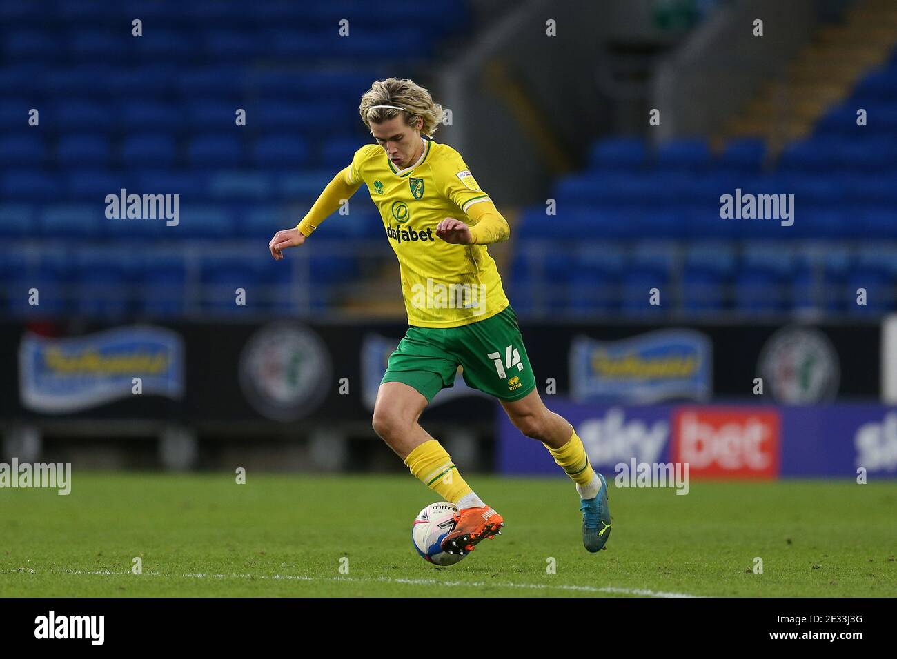 Cardiff, Royaume-Uni. 16 janvier 2021. Todd Cantwell de la ville de Norwich en action. Match de championnat EFL Skybet, Cardiff City et Norwich City au Cardiff City Stadium de Cardiff, pays de Galles, le samedi 16 janvier 2021. Cette image ne peut être utilisée qu'à des fins éditoriales. Utilisation éditoriale uniquement, licence requise pour une utilisation commerciale. Aucune utilisation dans les Paris, les jeux ou les publications d'un seul club/ligue/joueur. photo par Andrew Orchard/Andrew Orchard sports Photography/Alamy Live News crédit: Andrew Orchard sports Photography/Alamy Live News Banque D'Images