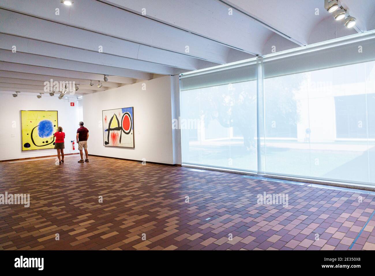 Espagne Barcelone hispanique Catalogne Catalogne Catalunya Parc de Montjuic Fundacio Joan Fondation Miro Musée d'art contemporain intérieur galerie exposition pa Banque D'Images