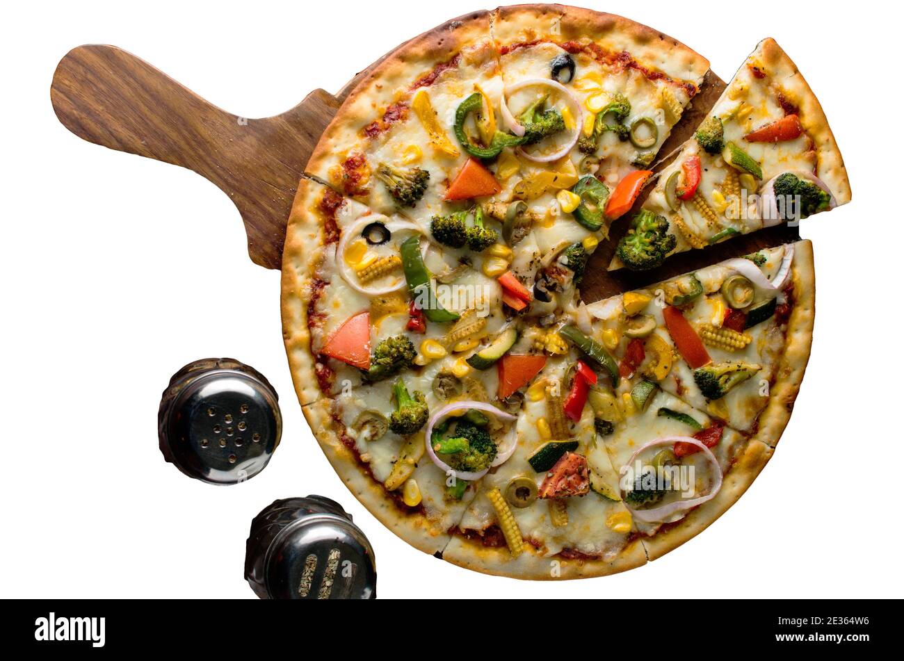 Pizza au pepperoni sur fond plat, vue du dessus de la délicieuse pizza végétarienne et croustillante Margherita sur fond clair et Uni, séance photo de nourriture intérieure Banque D'Images