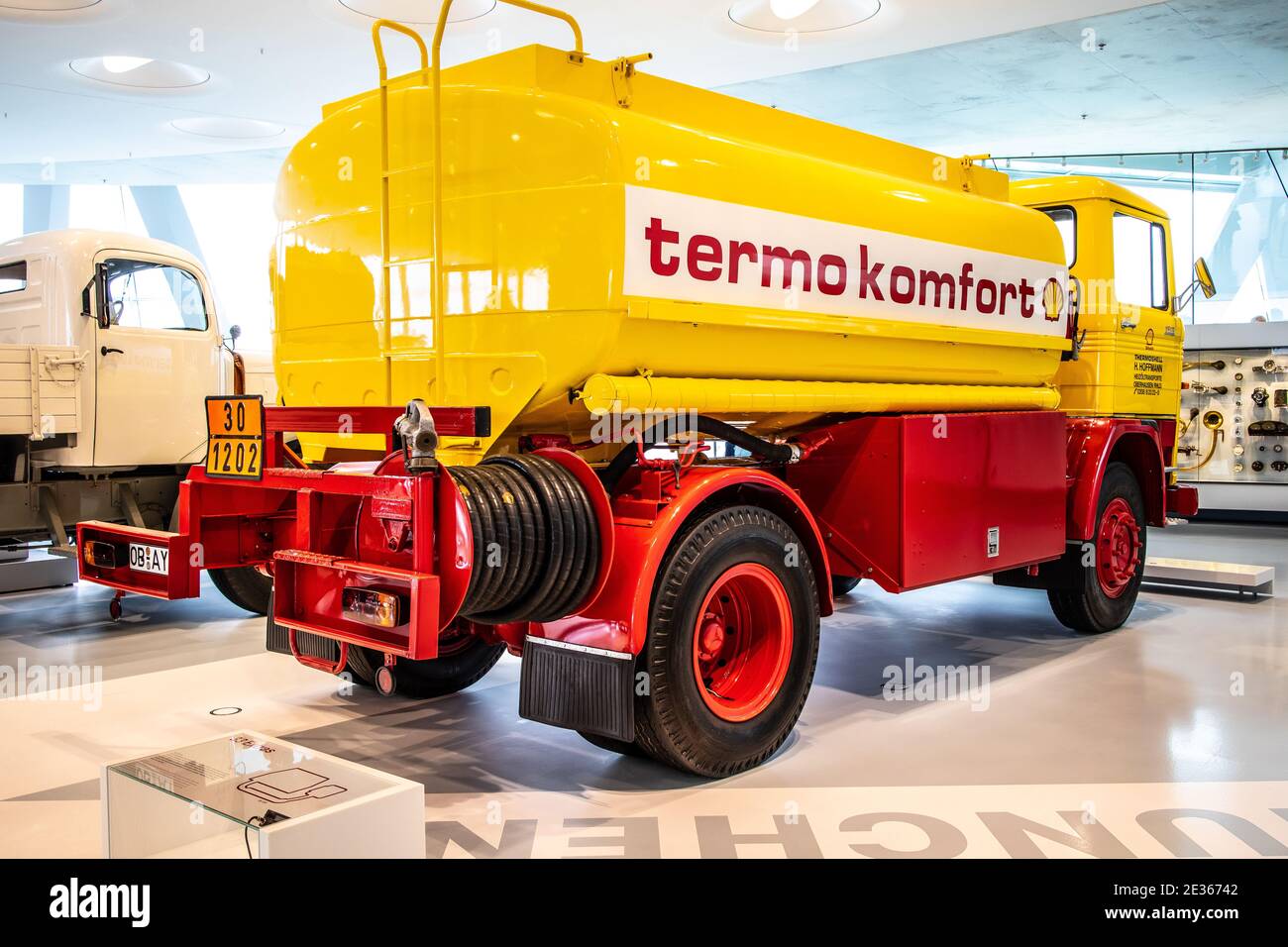 HERPA CAMION MERCEDES Avec Remorque Biere König Pilsener Ref. 182027 - H0 1/87 EUR 14,90