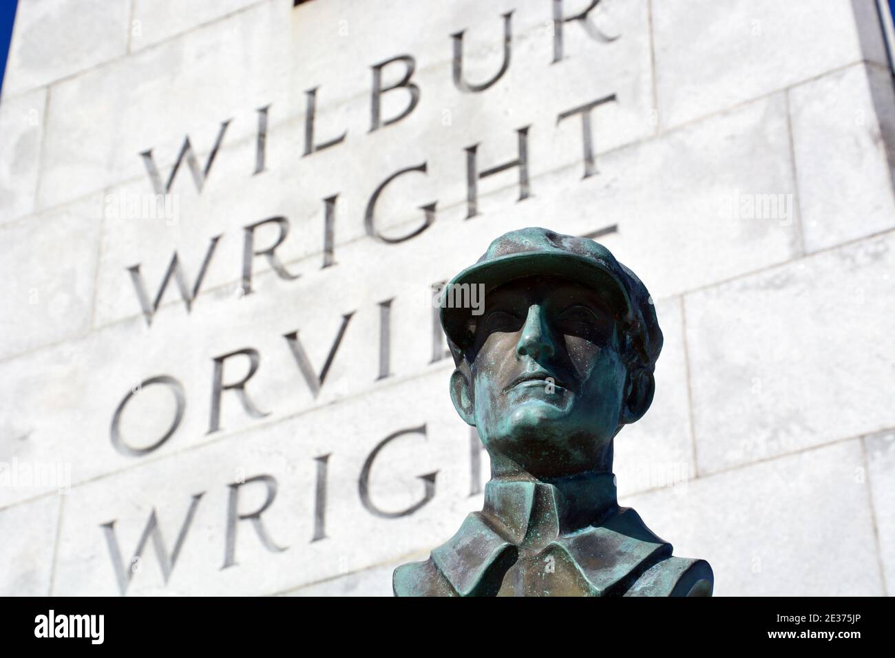 Un buste en bronze de Wilbur Wright aux frères Wright Mémorial national de Kill Devil Hills sur les rives extérieures De Caroline du Nord Banque D'Images