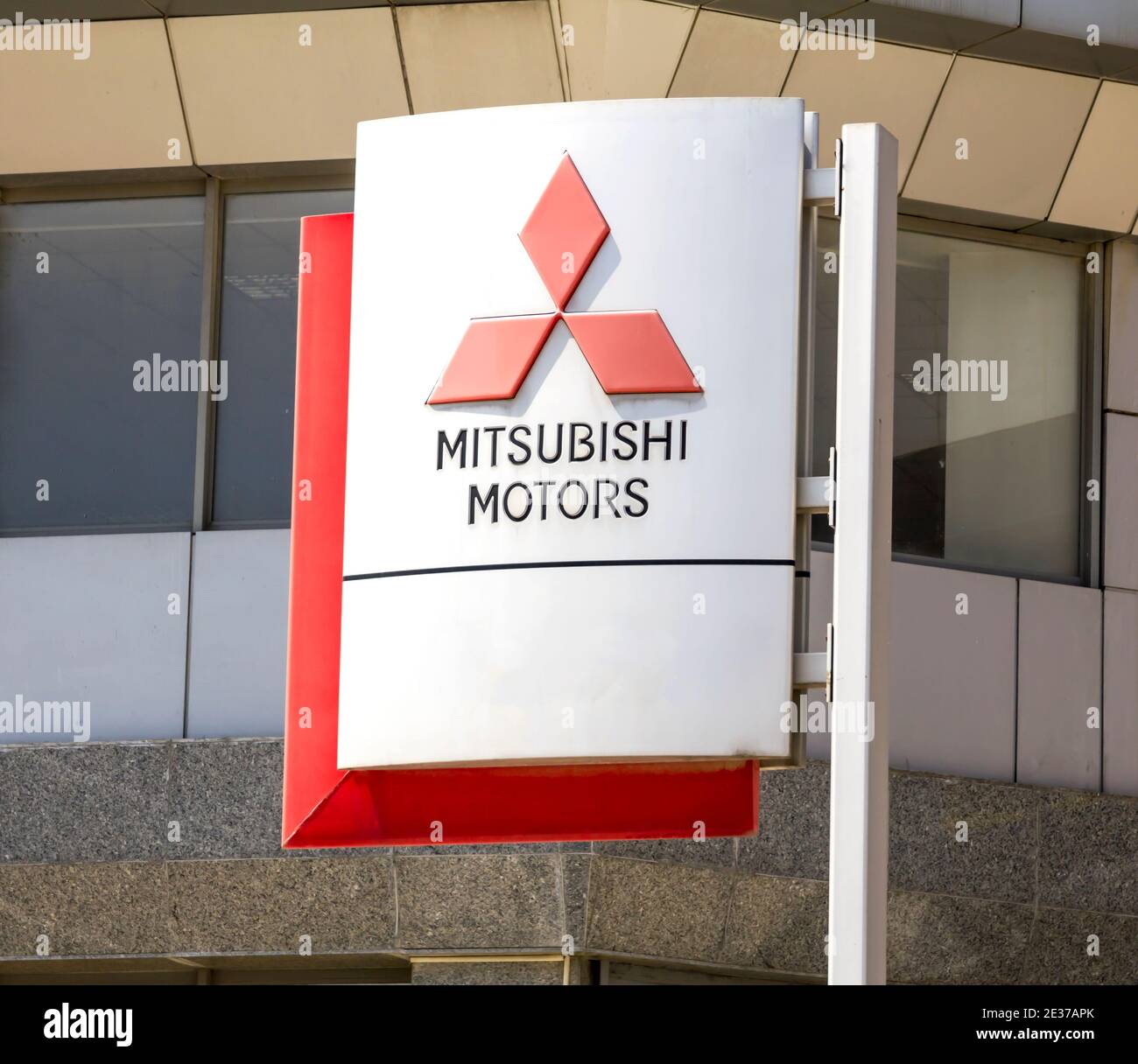 Ankara, Turquie : signe officiel de concession de Mitsubishi isolé. Mitsubishi Motors Corporation est un fabricant automobile japonais Banque D'Images