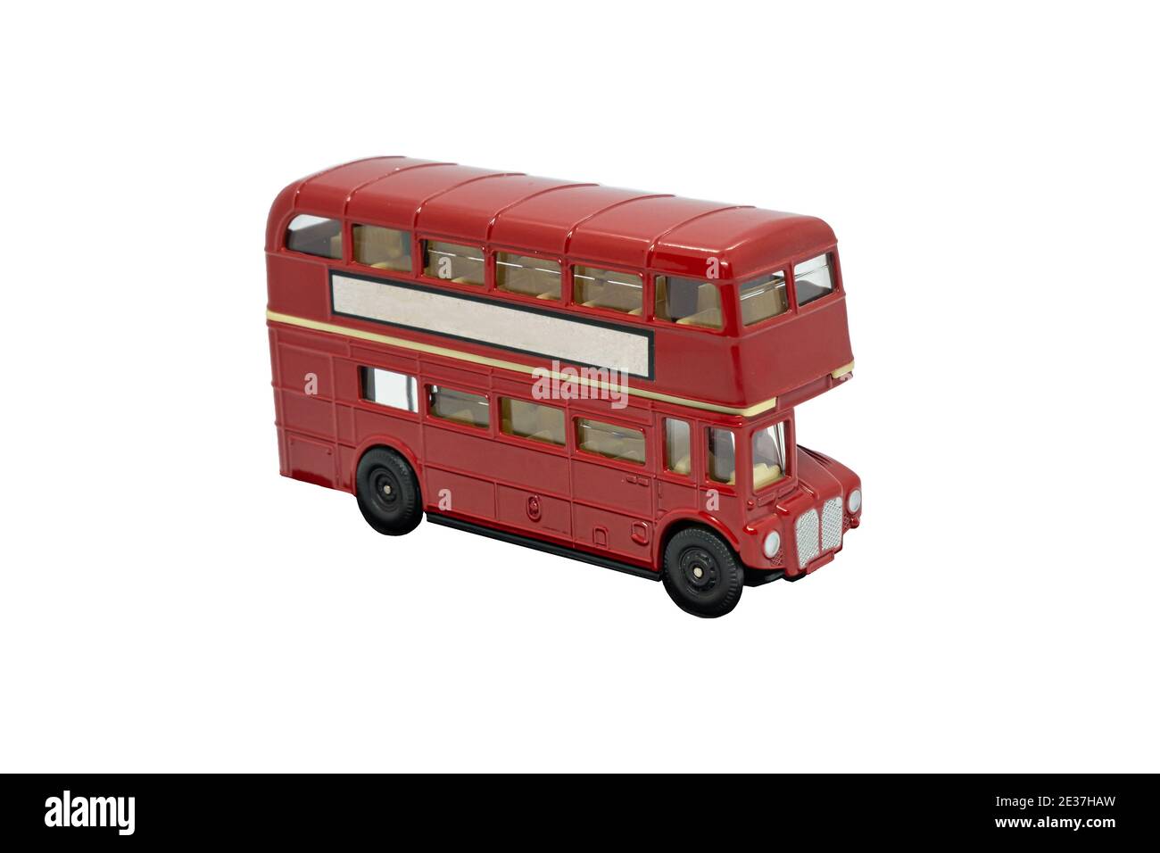 Célèbre bus traditionnel rouge de Londres isolé sur blanc Banque D'Images