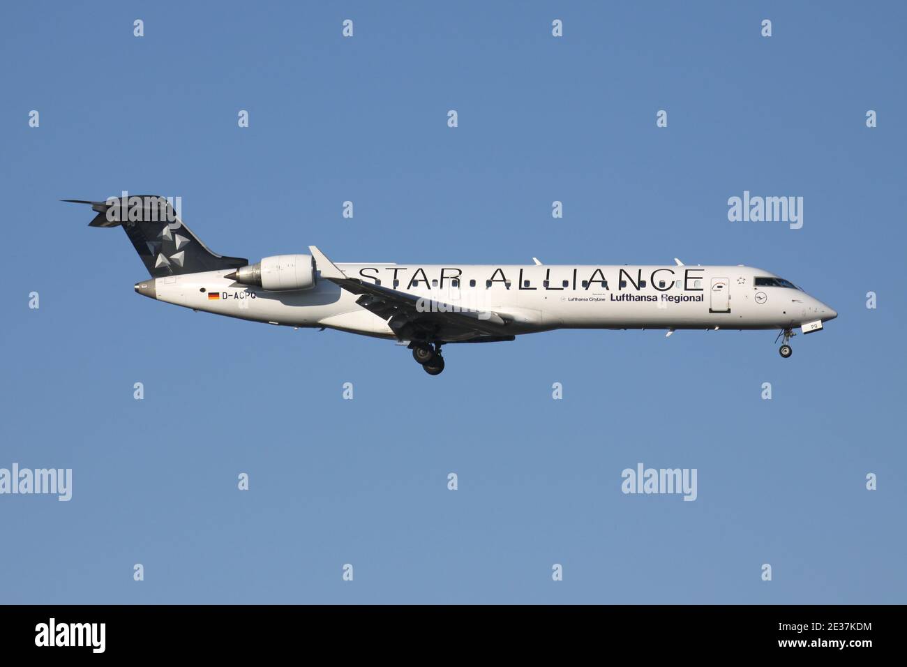 Airline alliance Banque de photographies et d'images à haute résolution -  Alamy