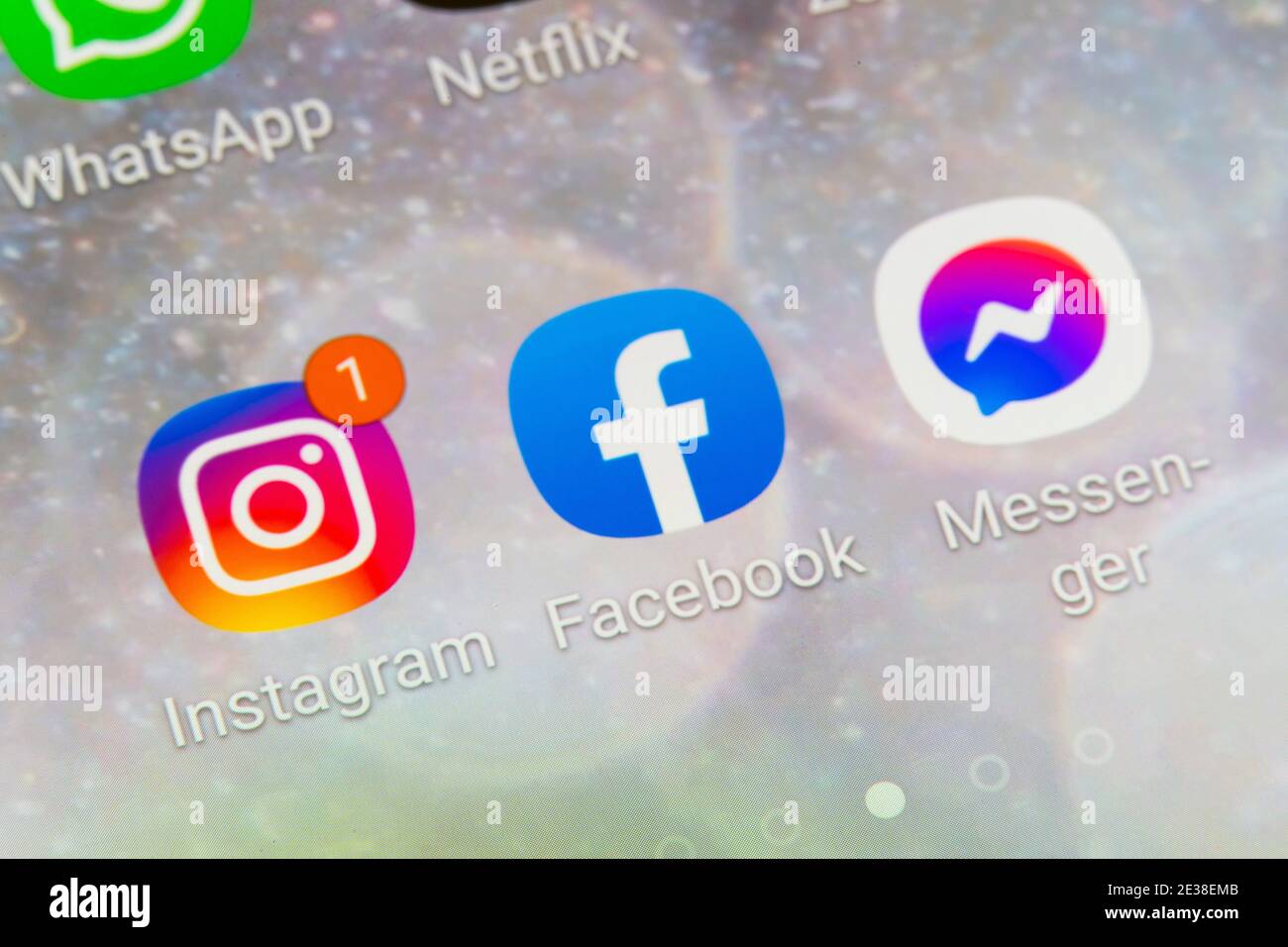 Un trio d'applications détenues par Facebook : Instagram, Facebook et Messenger. Un gros plan des applications sur l'écran d'un smartphone Banque D'Images