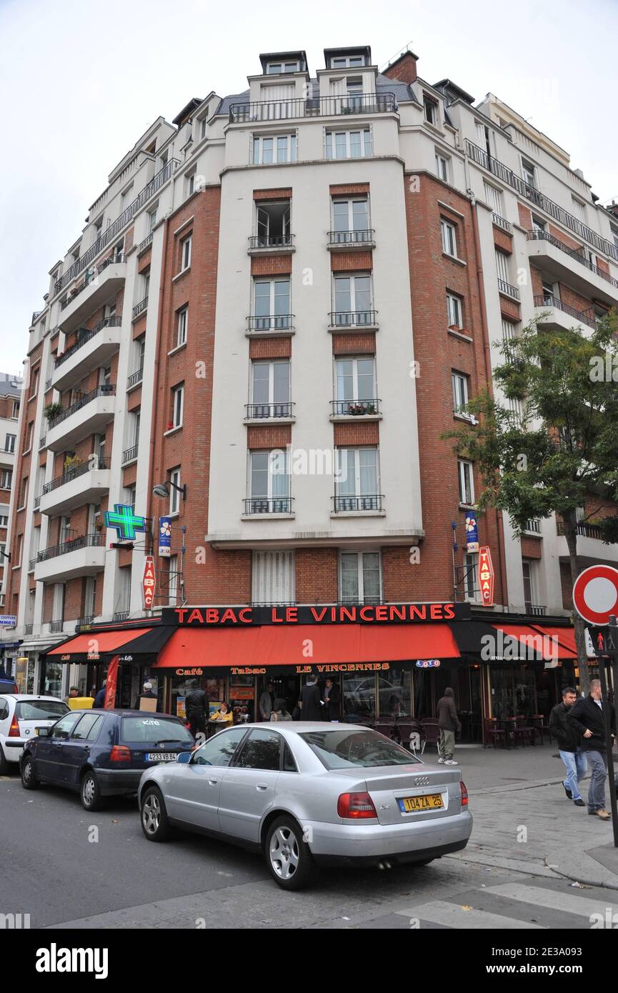 Vue Sur Le Batiment De Paris France Le 2 Novembre 10 Ou Un Bebe De 15 Mois A Survecu A Une Chute D Un Appartement Du Septieme Etage A Paris Presque Indemne Apres