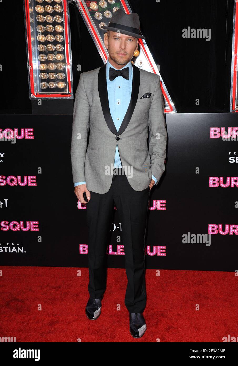 Matt Goss arrive pour la première de 'Burlesque' au Grauman's Chinese Theatre à Hollywood, Los Angeles, CA, USA le 15 novembre 2010. Photo de Lionel Hahn/ABACAPRESS.COM Banque D'Images