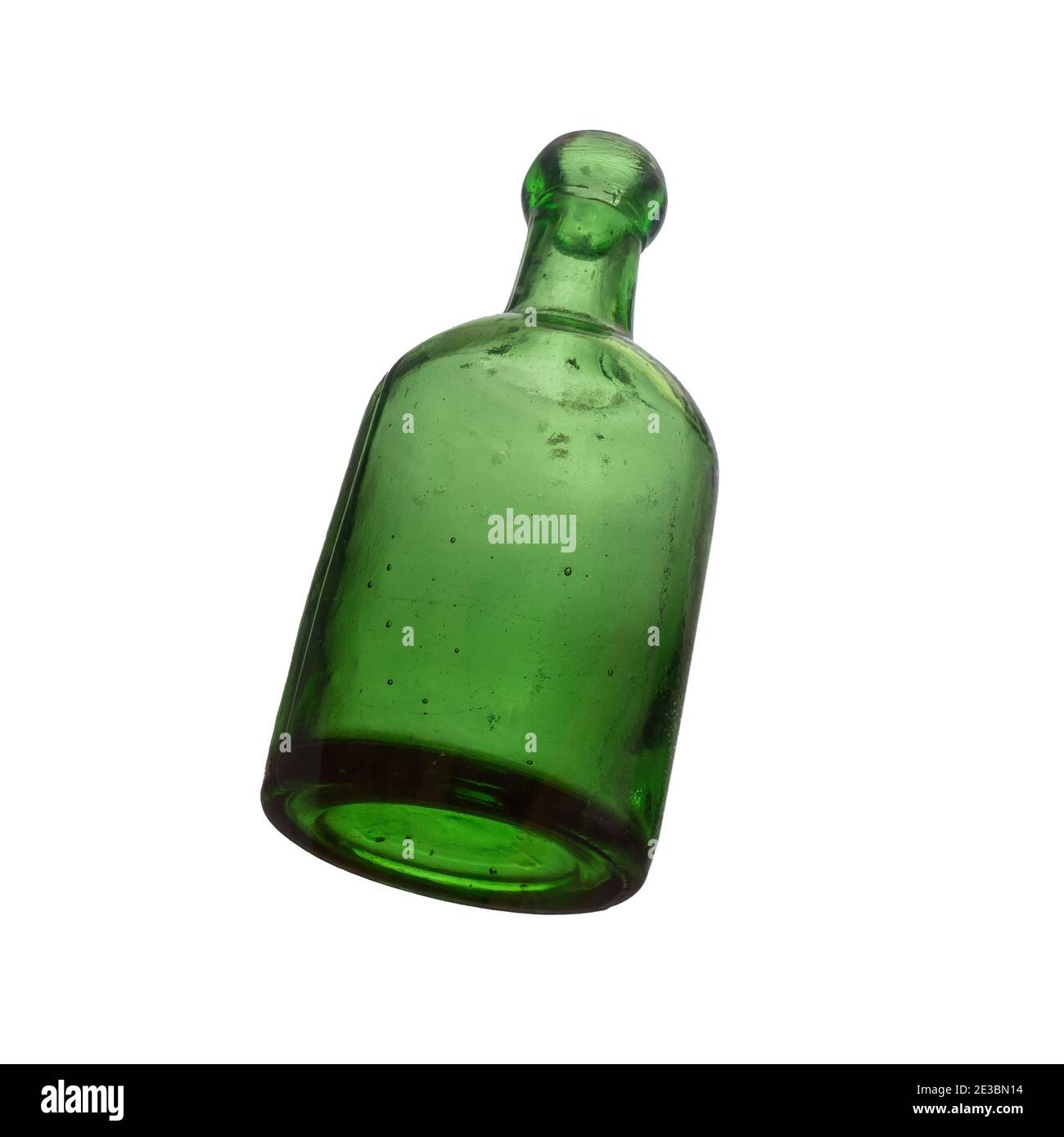 Vider l'ancienne bouteille en verre vert, vue de dessous Photo Stock - Alamy