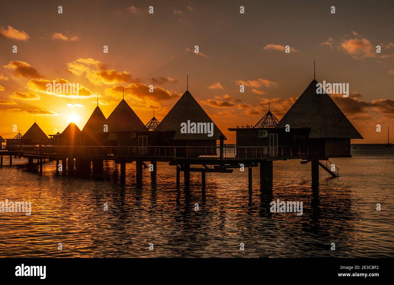 Pavillon touristique sur l'eau de l'Îlot Maître, Nouvelle-Calédonie, Océan Pacifique Sud, Océanie Banque D'Images