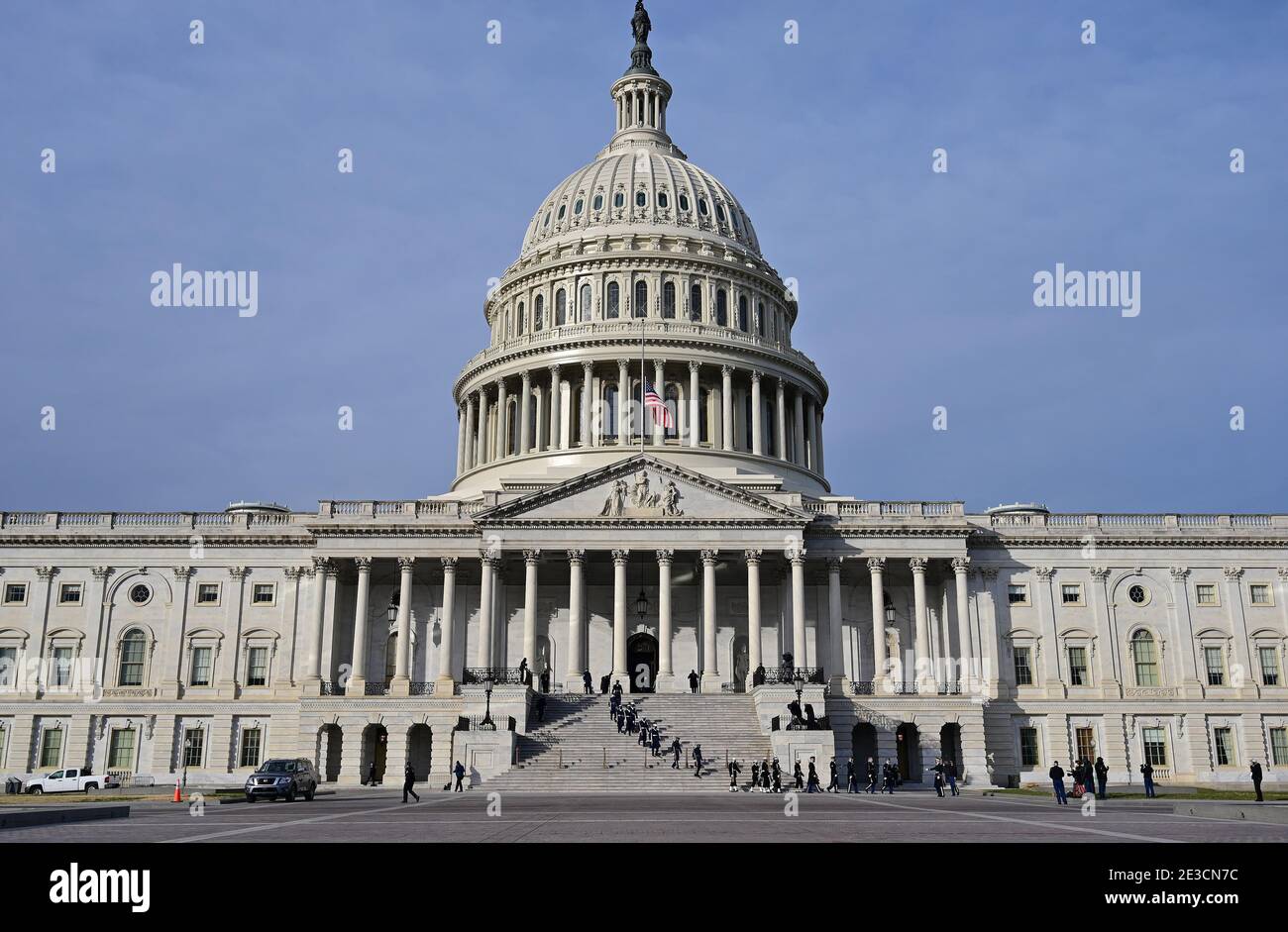 Washington, États-Unis. 18 janvier 2021. Les militaires exercent leurs rôles pour l'inauguration du président élu Joe Biden au Capitole des États-Unis à Washington, DC, le lundi 18 janvier 2021. La cérémonie inaugurale est prévue pour janvier 20. Photo de David Tulis/UPI crédit: UPI/Alay Live News Banque D'Images