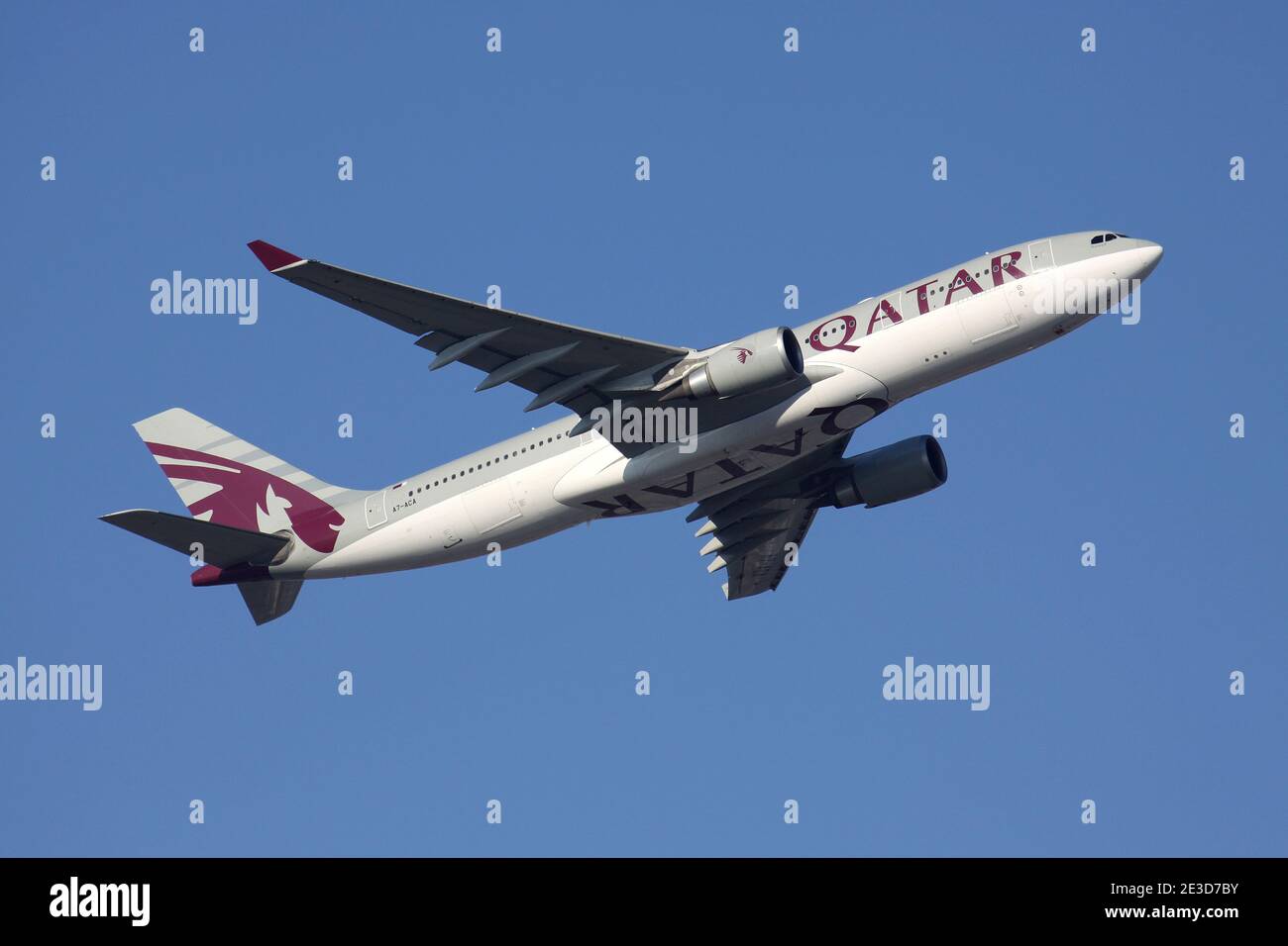 Qatar airways avion Banque de photographies et d’images à haute résolution Alamy