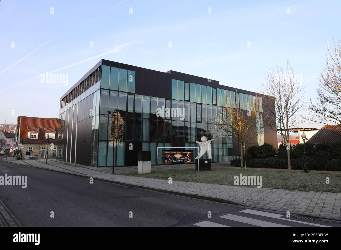 ALLEMAGNE, UHINGEN, ULMER STR., 25 MARS 2018 : l'Uditiorium est la salle d'événements à Uhingen Banque D'Images ALLEMAGNE, UHINGEN, ULMER STR., 25 MARS 2018 : l'Uditiorium est la salle d'événements à Uhingen Banque D'Images