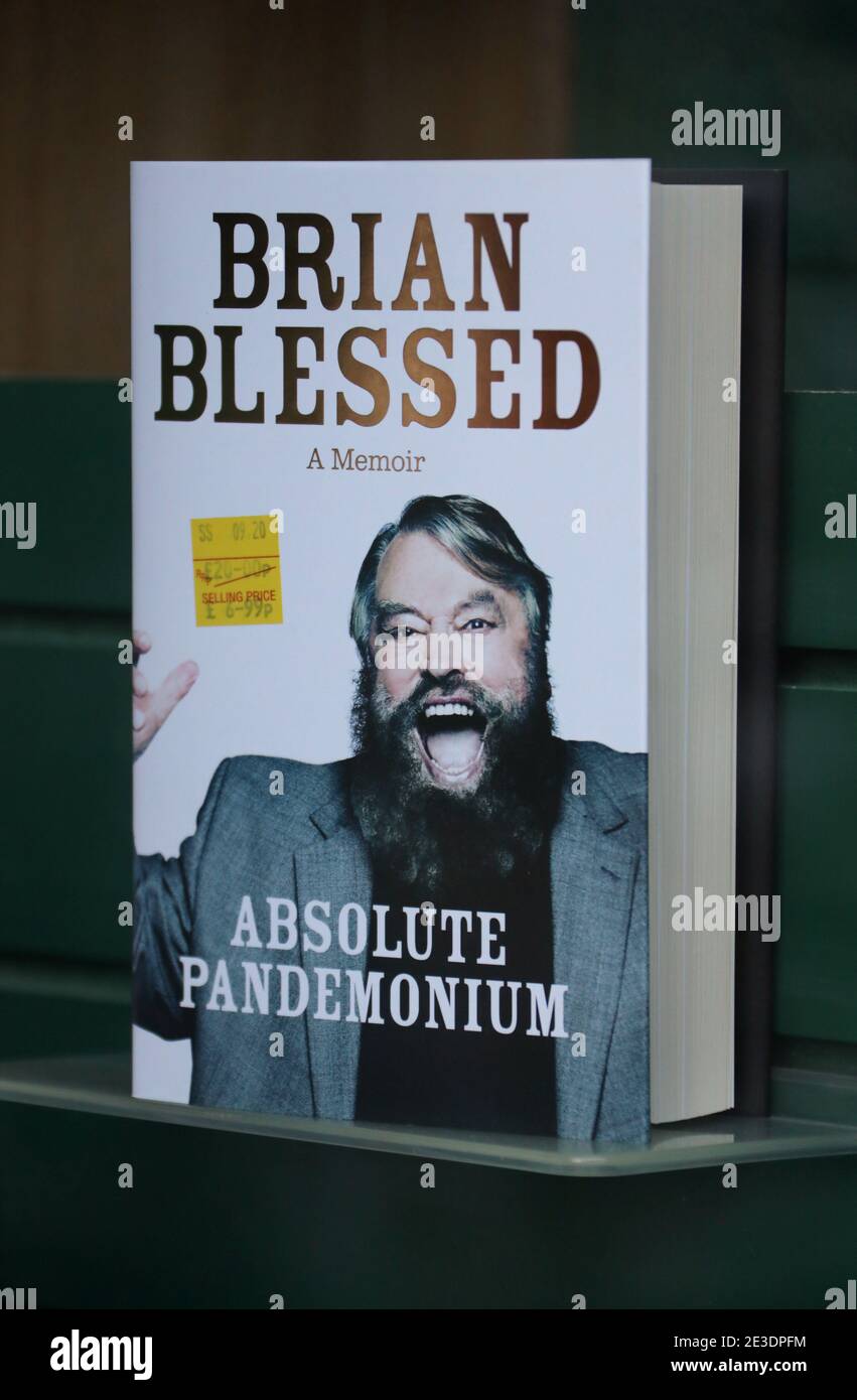 Brian Blessed autobiographie dans une fenêtre de librairie Banque D'Images