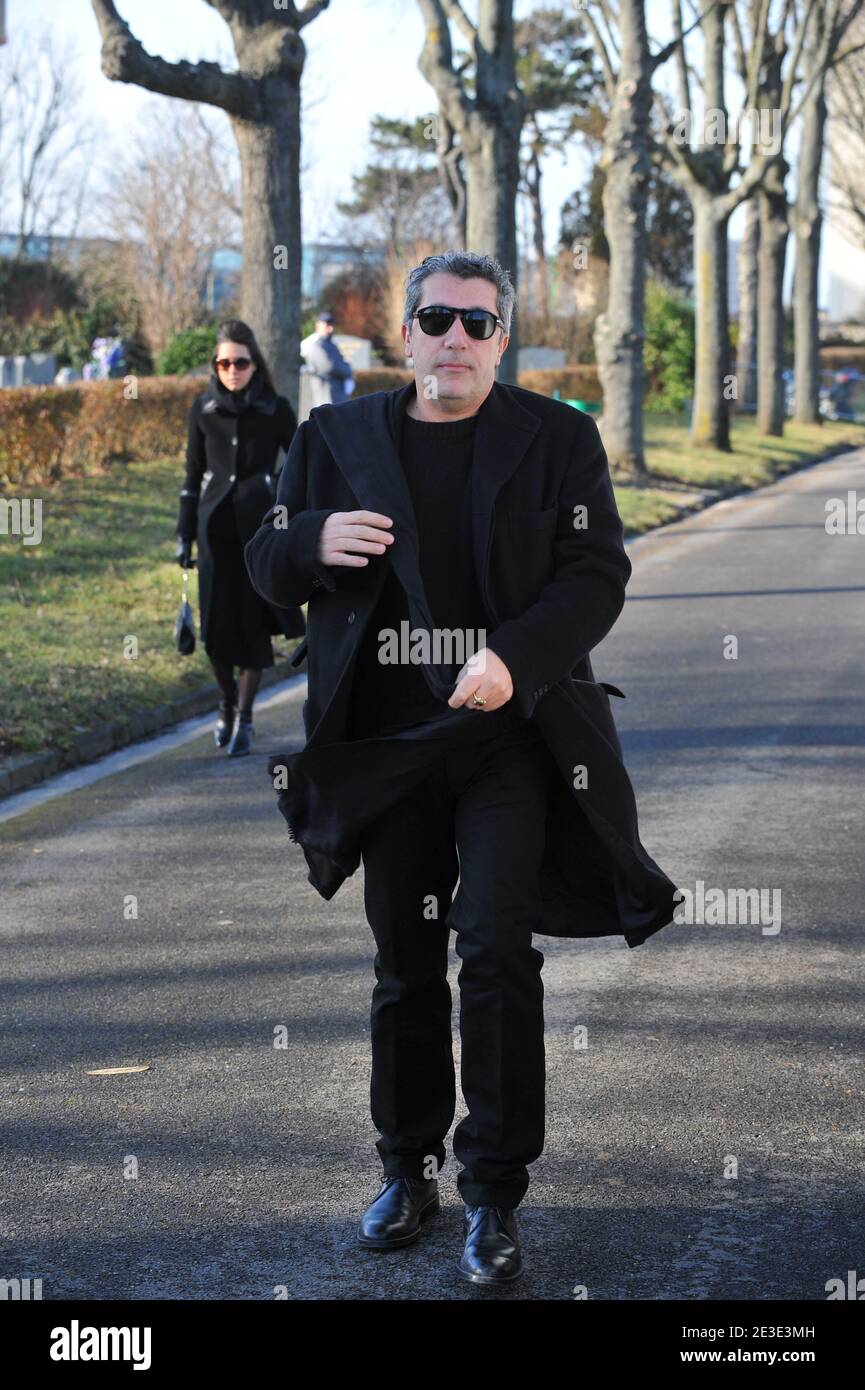 Alain Chabat assiste à la cérémonie funéraire du producteur, réalisateur et acteur français Claude Berri au cimetière de Bagneux près de Paris, France, le 15 janvier 2009. Photo par ABACAPRESS.COM Banque D'Images