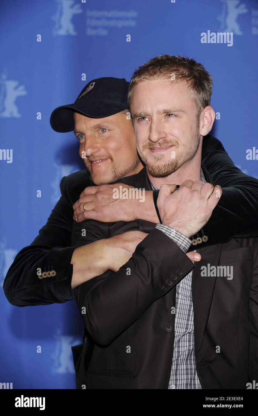 Woody Harrelson et Ben Foster assistent à la séance photo de « The Messenger » dans le cadre du 59ème Festival du film de Berlin à l'hôtel Grand Hyatt le 9 février 2009 à Berlin, en Allemagne. Photo de Mehdi Taamallah/ABACAPRESS.COM Banque D'Images