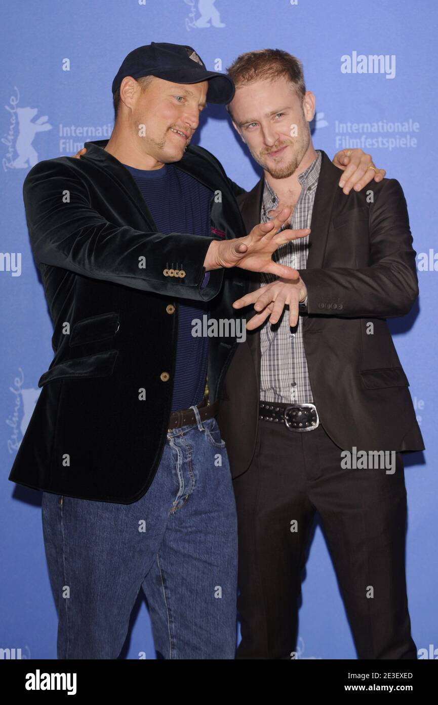 Woody Harrelson et Ben Foster assistent à la séance photo de « The Messenger » dans le cadre du 59ème Festival du film de Berlin à l'hôtel Grand Hyatt le 9 février 2009 à Berlin, en Allemagne. Photo de Mehdi Taamallah/ABACAPRESS.COM Banque D'Images