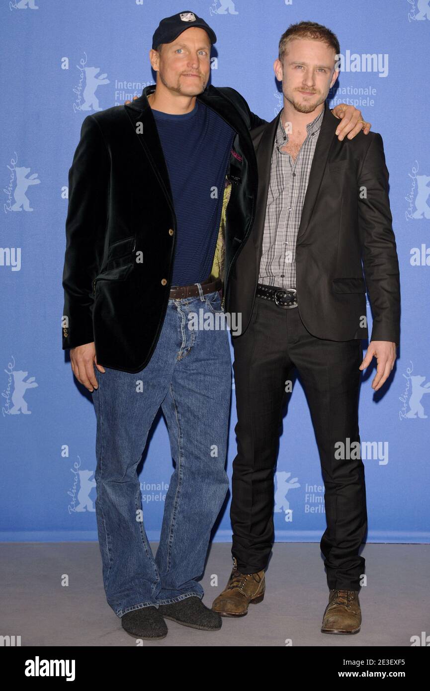Woody Harrelson et Ben Foster assistent à la séance photo de « The Messenger » dans le cadre du 59ème Festival du film de Berlin à l'hôtel Grand Hyatt le 9 février 2009 à Berlin, en Allemagne. Photo de Mehdi Taamallah/ABACAPRESS.COM Banque D'Images