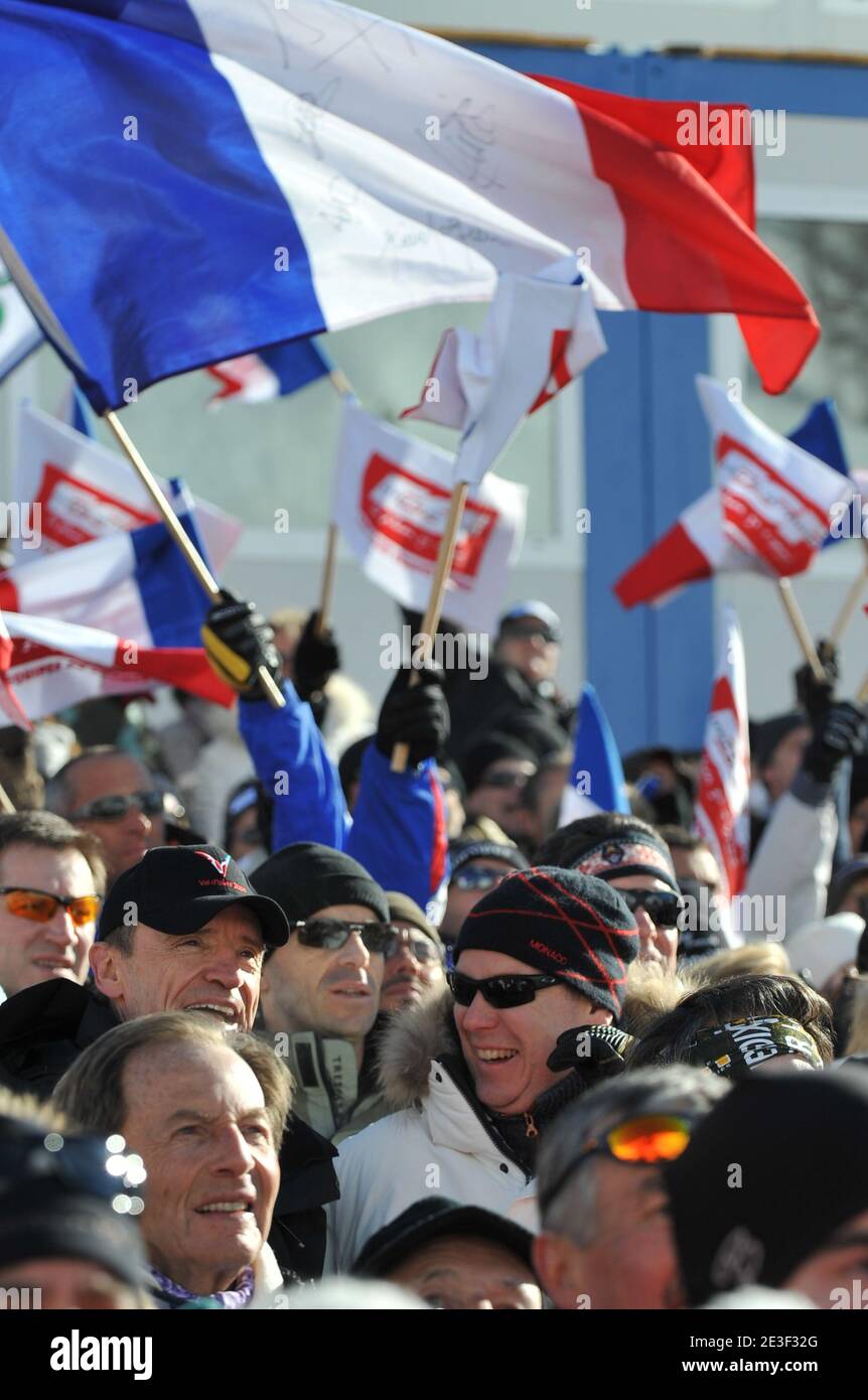 Jean-Claude Killy et le Prince Albert II de Monaco assistent à la 1ère course de slalom masculin aux Championnats du monde de ski sur le parcours face de Bellevarde à Val d'Isère, Alpes françaises, France, le 15 février 2009. Photo de Nicolas Gouhier/Cameleon/ABACAPRESS.COM Banque D'Images