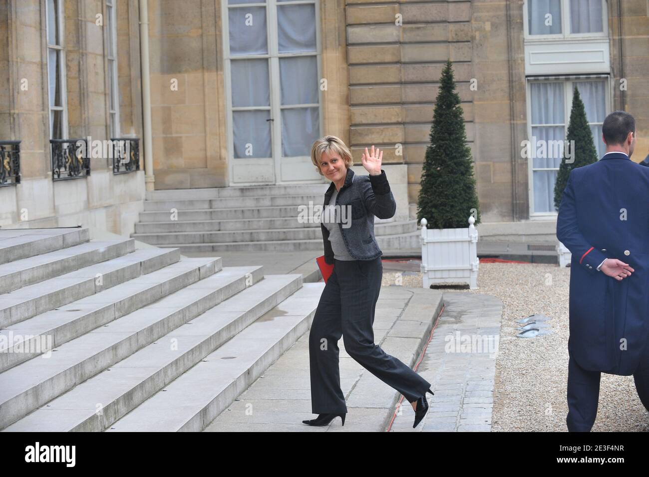 Nadine Morano, sous-ministre française de la famille, arrive au Palais de l'Elysée à Paris, en France, le 18 février 2009. Photo de Mousse/ABACAPRESS.COM Banque D'Images