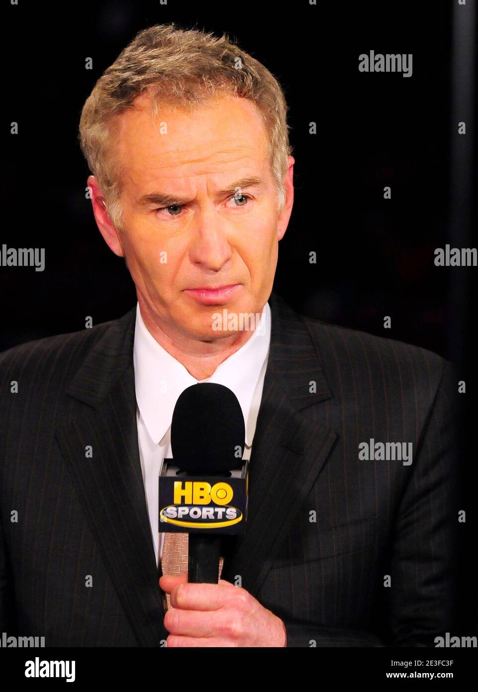Le 2 mars 2009, HBO a accueilli John McEnroe à la caméra lors des matchs de la « BNP Paribas Showdown for the Billie Jean King Cup » au Madison Square Garden de New York City, NY, États-Unis. L'événement bénéficie de la Dream Vaccines Foundation et de la Women's Sports Foundation. Photo de Donna Ward/ABACAPRESS.COM Banque D'Images