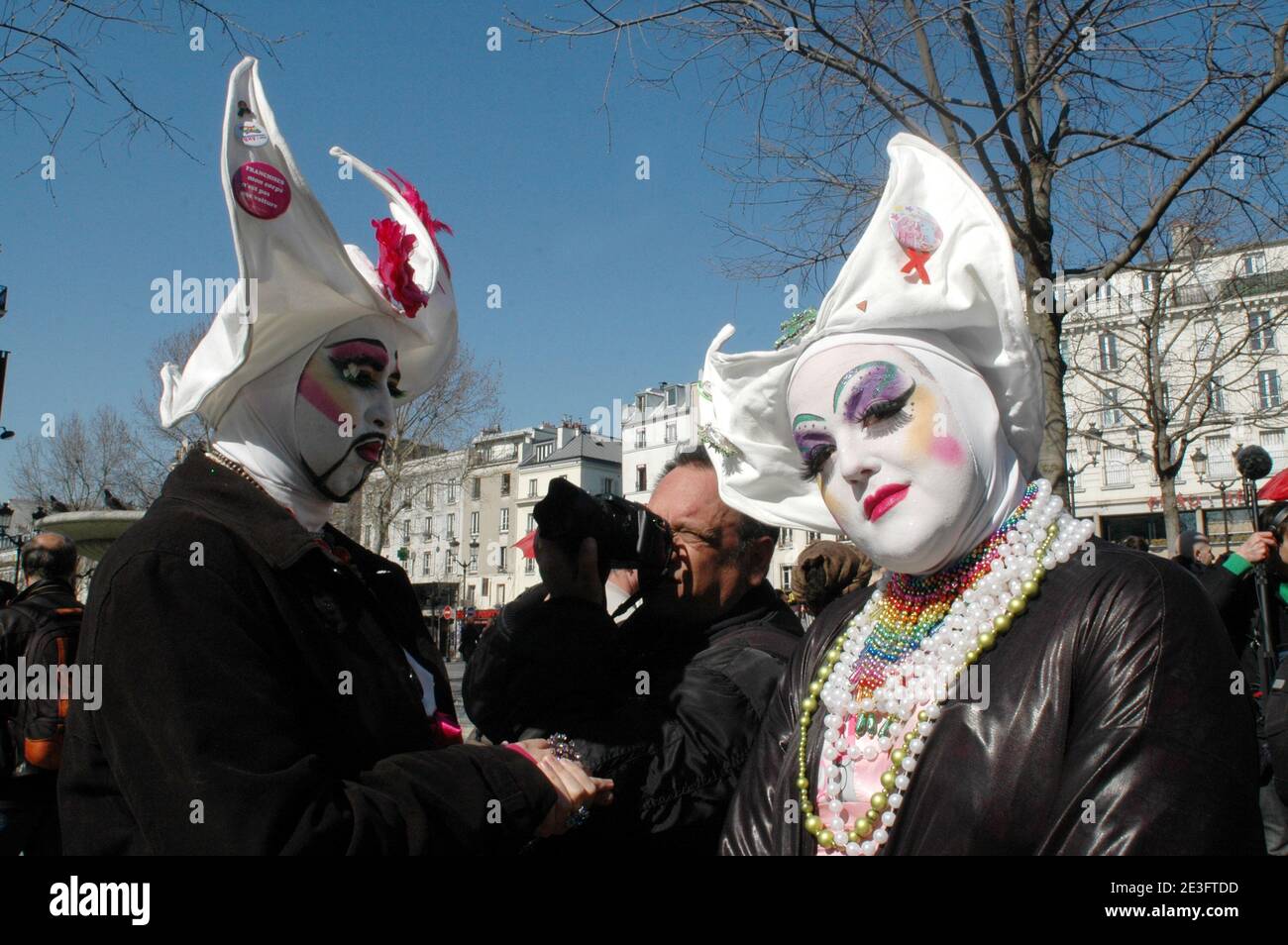 Des prostituées françaises se sont rassemblées dans la région de Pigalle pour manifester en faveur de plus de droits, à Paris, en France, le 21 mars 2009. Photo d'Alain Apaydin/ABACAPRESS.COM Banque D'Images