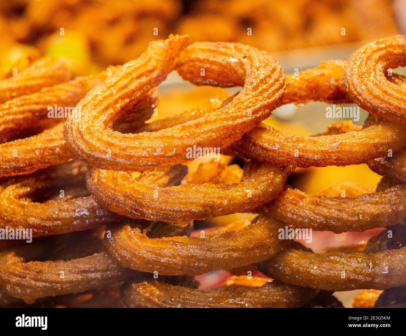 De délicieux plats turcs traditionnels desserts, dessert, halka tatli anneau Banque D'Images