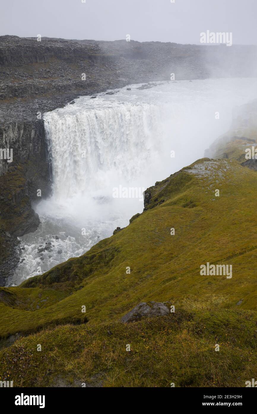 Destifoss, Île Wasserfall auf, Wasserfall des Flusses Jökulsá á á Fjöllum Gletscherfluß, Gletscherfluss, Jökulsárgljúfur-Nationalpark, Schlucht Jökul Banque D'Images