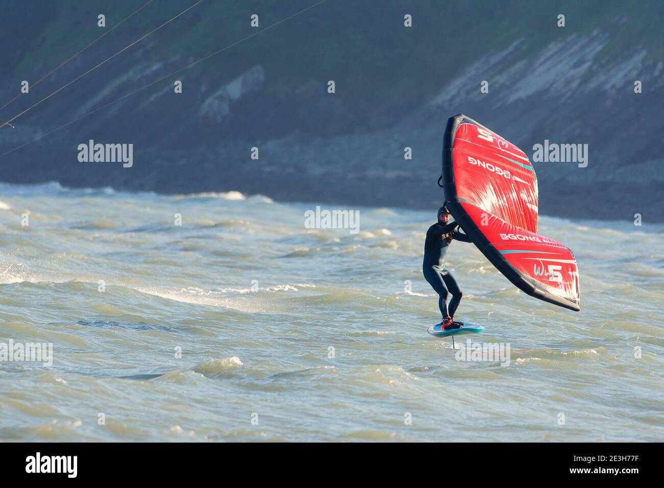 Binic (Bretagne, Nord-Ouest de la France) : pilote de feuille d'aile, sports de planche Banque D'Images