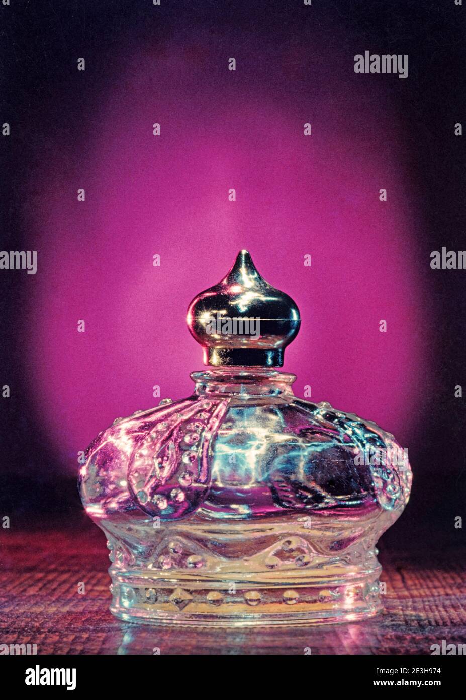 Bouteille de parfum vintage Studio shot Lokgram Kalyan Maharashtra Inde Banque D'Images