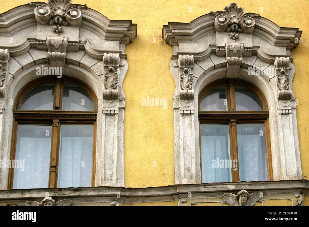 Détails architecturaux sur un bâtiment du XIXe siècle à Oradea, Roumanie Banque D'Images