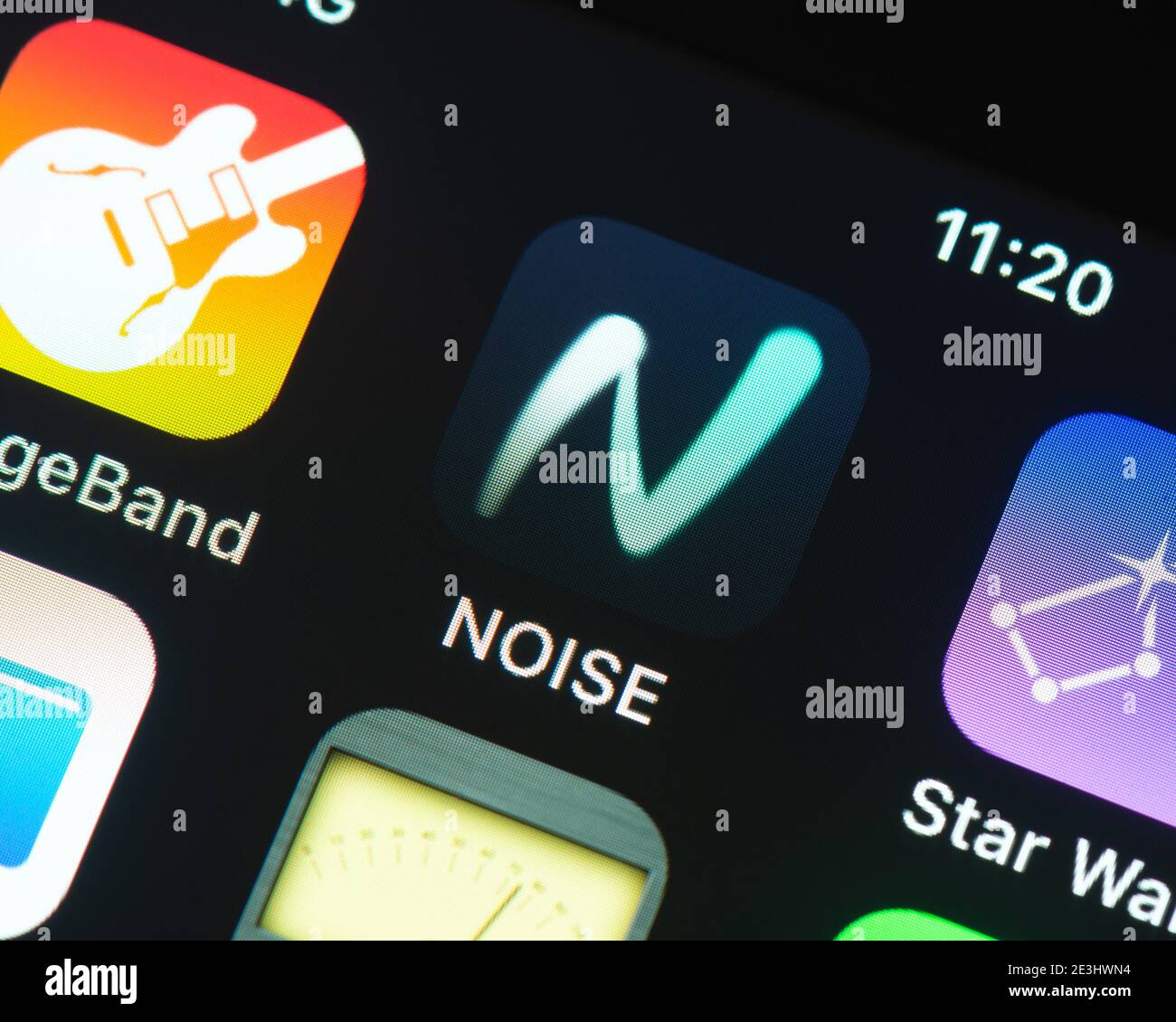 Icône de l'application bruit sur l'écran de l'iPhone d'Apple. Noise est une application de création musicale pour appareils iOS et Android développée par Roli. Banque D'Images