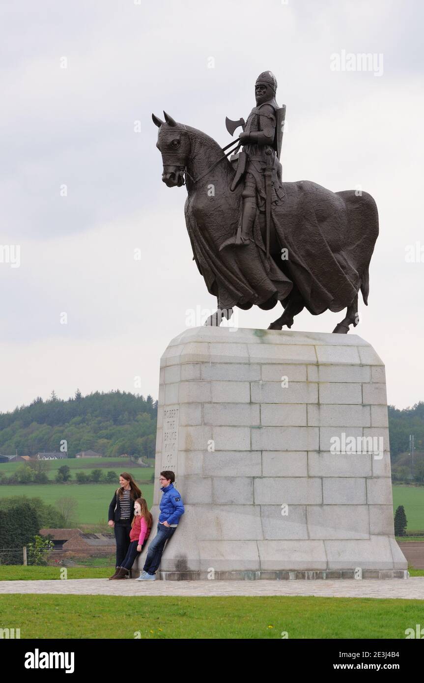 Le roi Robert Bruce à bord de son cheval en tenue de combat au centre d'accueil de la bataille de Bannockburn, Stirlingshire, Écosse, Royaume-Uni, Europe Banque D'Images